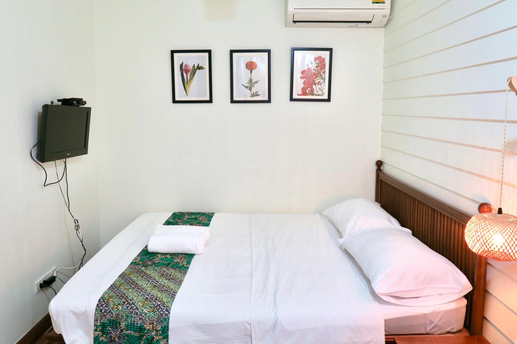 Les Fleurs Bangkok Hostel Exteriör bild